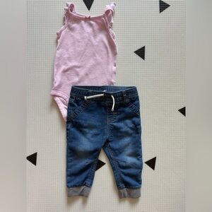 Carter’s|Baby girl outfit,Pink sleeveless bodysuit & jeans•••Size 12 months